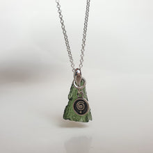 Load image into Gallery viewer, Moldavite Silver 925 Pendant with Chain "Stone of Greatness"ą