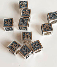 Load image into Gallery viewer, Black Baltic Amber Silver 925 Bracelet - Vytis - "Sun Stories"