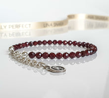 Load image into Gallery viewer, Set of Red Garnet Silver Necklace and Bracelet &quot;Vitality&quot; - Petit Secret