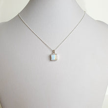 Load image into Gallery viewer, Moonstone from India, AAA+ grade pendant with chain "Intuition"