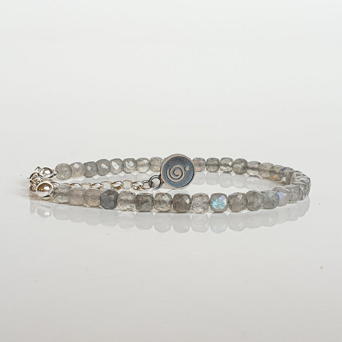 Labradorite Bracelet for Women's - Silver Beads Jewelry Fashion 2023