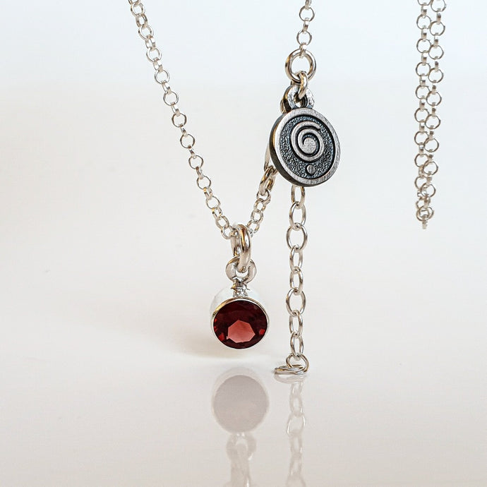 Elegant Red Garnet Silver 925 Necklace Pendant 