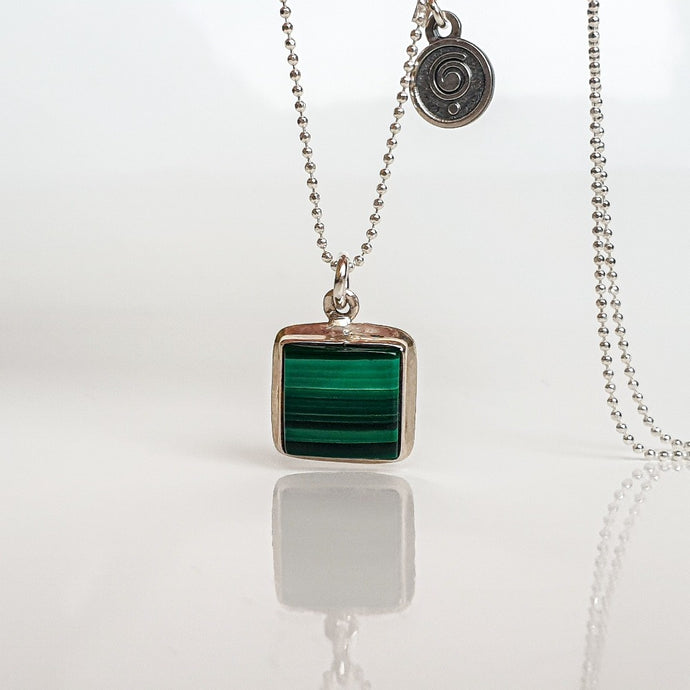 Malachite AAA+ Silver Pendant with chain 
