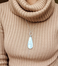 Load image into Gallery viewer, Opal from Owihee region (USA) Long Silver Statement Necklace &quot;My Own Way&quot;