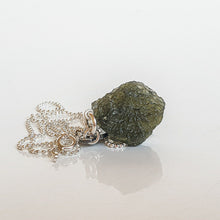 Load image into Gallery viewer, 15 mln years Moldavite Silver Pendant &quot;Stone of greatness&quot;