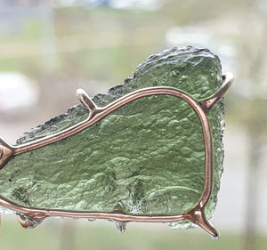 Moldavito sidabro pakabutis su grandinėle iš Čekijos "Fortūnos akmuo"