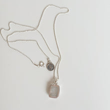 Load image into Gallery viewer, Moonstone from India, AAAA+ grade pendant with chain &quot;Intuition&quot;