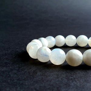 Moonstone AA+ Silver Bracelet for Women "Intuition" - 8 mm