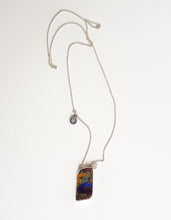Load image into Gallery viewer, Tauriojo opalo iš Australijos sidabro pakabutis su grandinėle “Taurumas”
