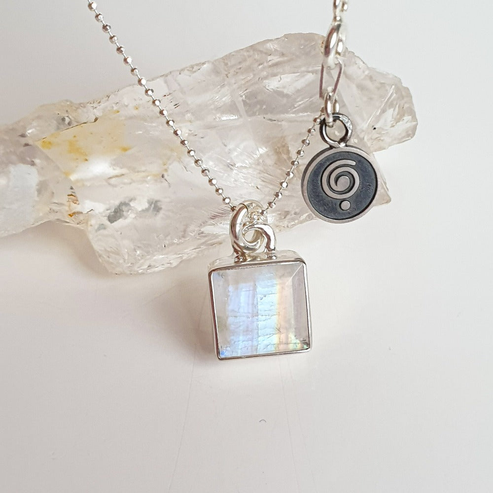 Moonstone from India, AAA+ grade pendant with chain 